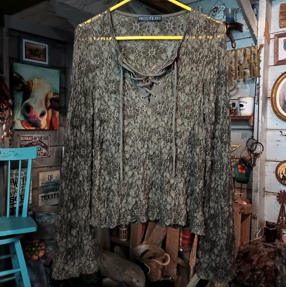 Potters Pot lace blouse